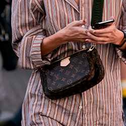 Shoulder Bags